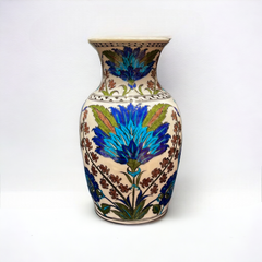 25cm Quartz vase with classic iznik Damascus style pattern