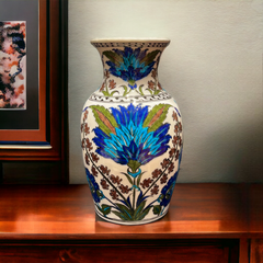 25cm Quartz vase with classic iznik Damascus style pattern