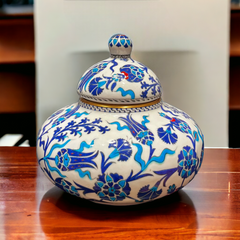 30cm quartz space jar with tulip,carnation and hyacinths iznik floral pattern