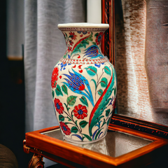 25cm quartz vase with rose, tulips and daisy iznik floral pattern