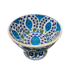 25cm Quartz footed bowl with iznik damascus floral pattern