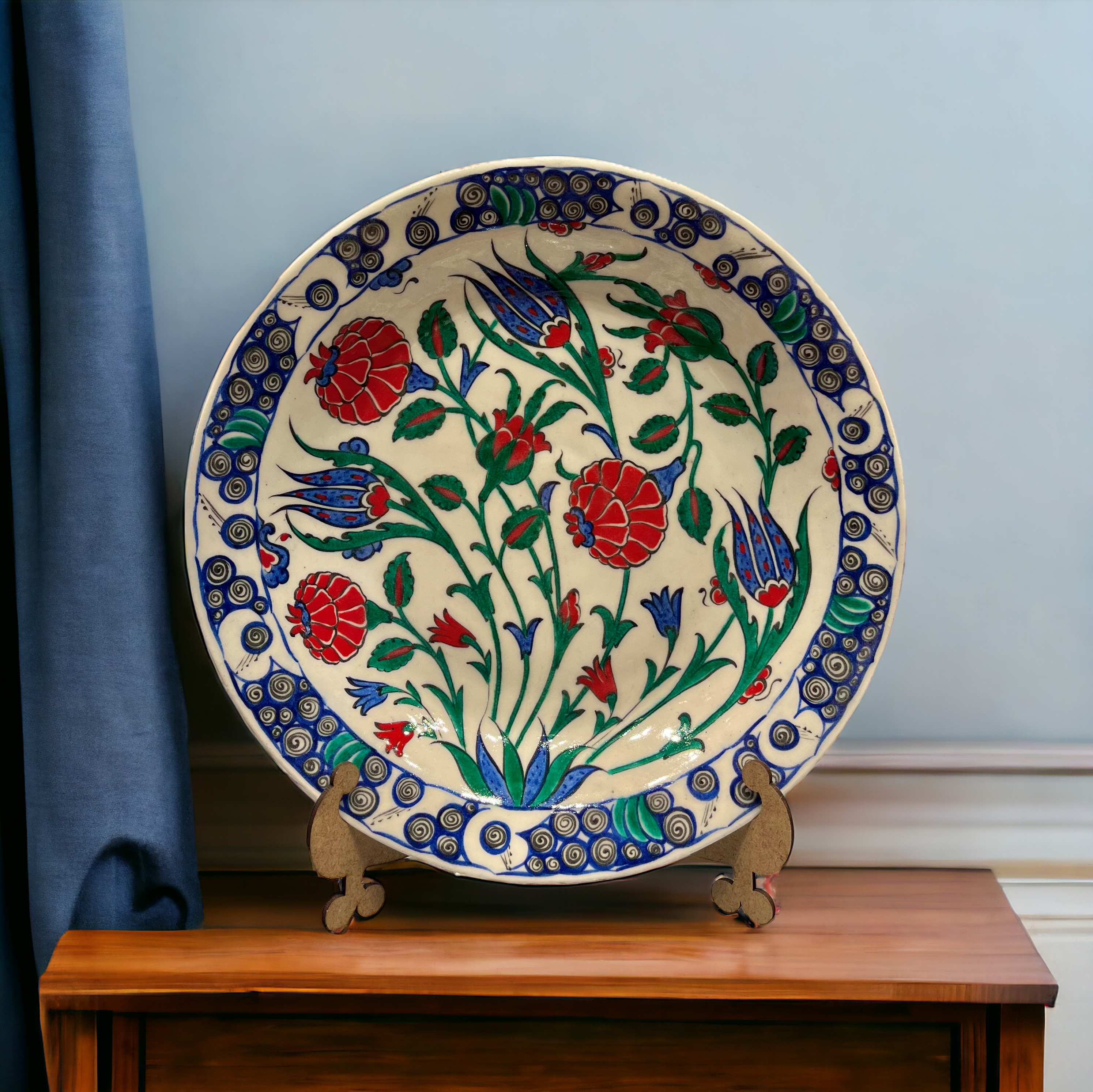 30cm quartz plate with tulip and rose iznik floral pattern