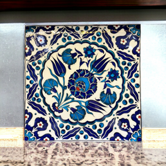 28cm Quartz tile with blue white tulip and carnation floral pattern